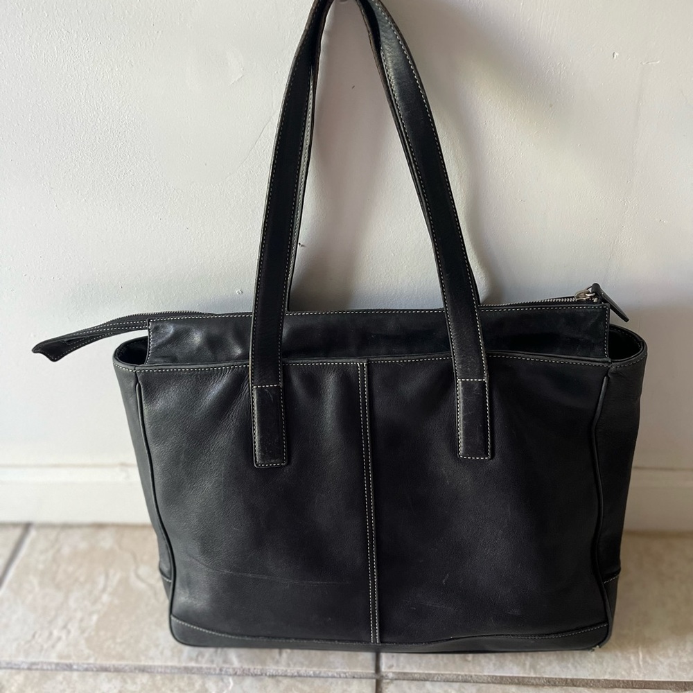 Coach leather tote shoulder bag size L black color